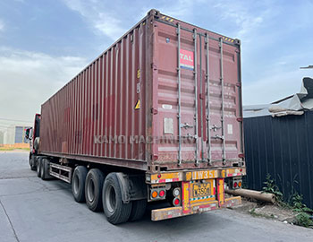 Screw conveyor, butterfly valve, and dust collector concrete mixing equipment accessories are sent to the port